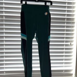 PINK high waisted leggings